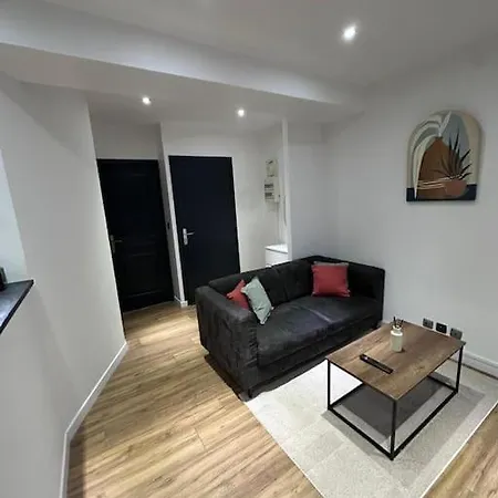F2 Centre-ville Netflix, Apartment *